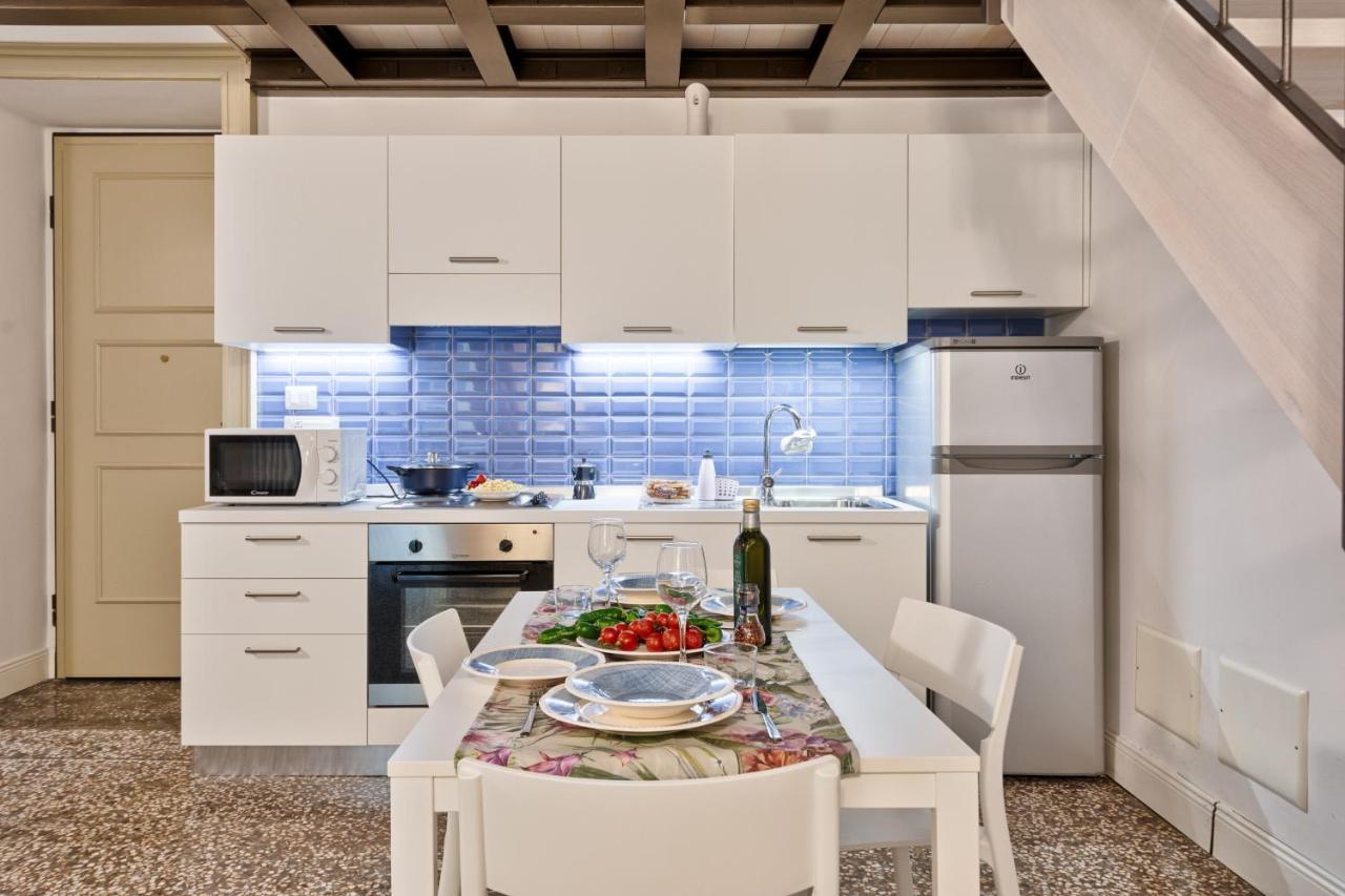 Apartments To Art Торино Екстериор снимка