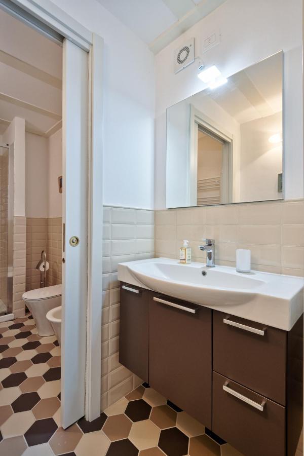 Apartments To Art Торино Екстериор снимка
