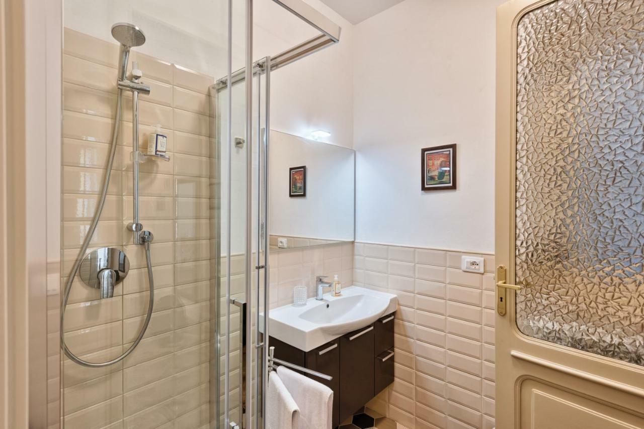 Apartments To Art Торино Екстериор снимка